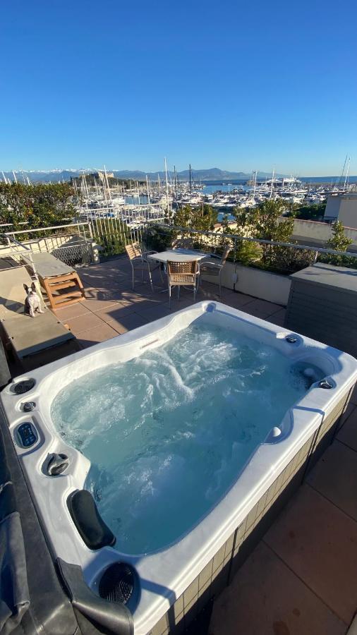 Penthouse Vue Mer Avec Rooftop,Jacuzzi,Et Parking Prive Antibes Exterior foto