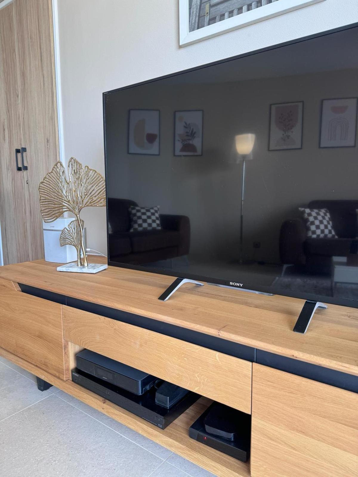 Penthouse Vue Mer Avec Rooftop,Jacuzzi,Et Parking Prive Antibes Exterior foto
