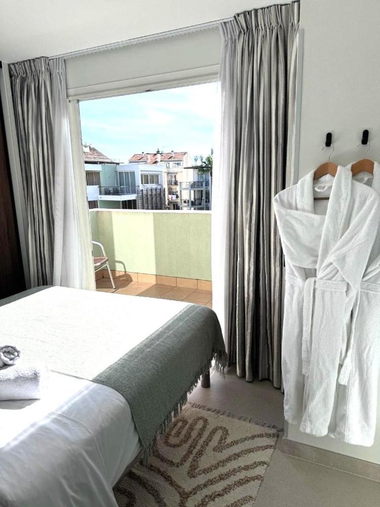 Penthouse Vue Mer Avec Rooftop,Jacuzzi,Et Parking Prive Antibes Exterior foto